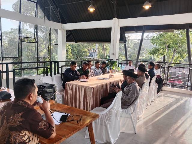 tingkatkan-tertib-administrasi-desa-pemkec-kalibawang-gelar-rakor-sekdes-dan-admindes-di-resto-tanjungsari-land